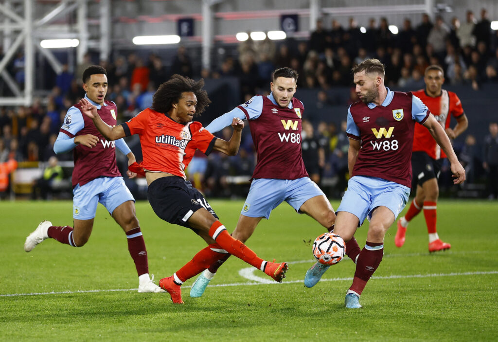 Burnley dành chiên thắng trược Luton Town ở trận gặp gần nhất